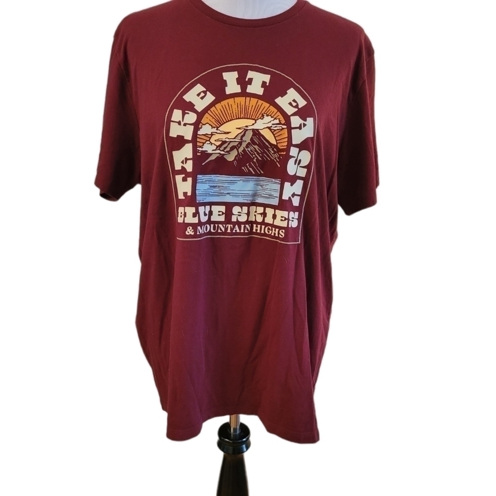 COPY - Old Navy Graphic t shirt weekend wear.